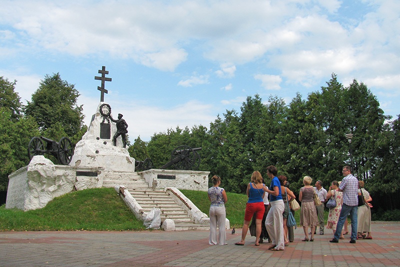 Туристский офис Малоярославца приглашает на бесплатные пешеходные экскурсии