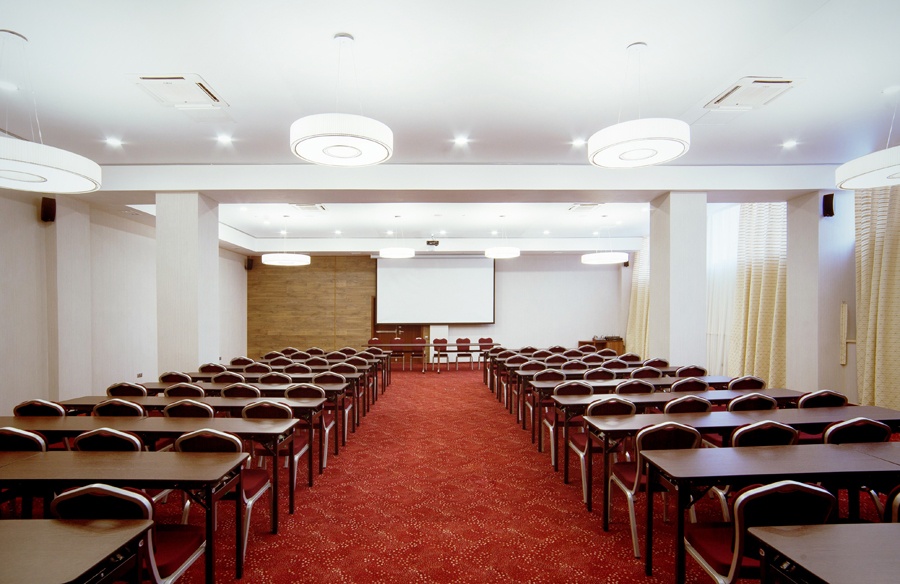 Коференц-зал