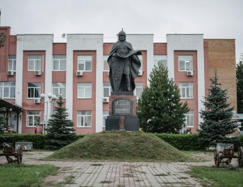 Памятник воеводе Дмитрию Кондырёву