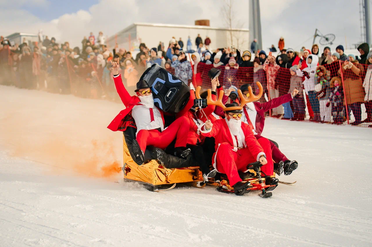 Съезд на самодельных санях Сноутаг