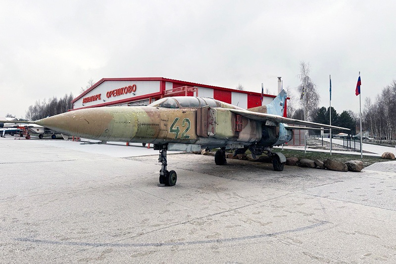 Авиапарк Орешково проведет бесплатные экскурсии для военнослужащих и их семей