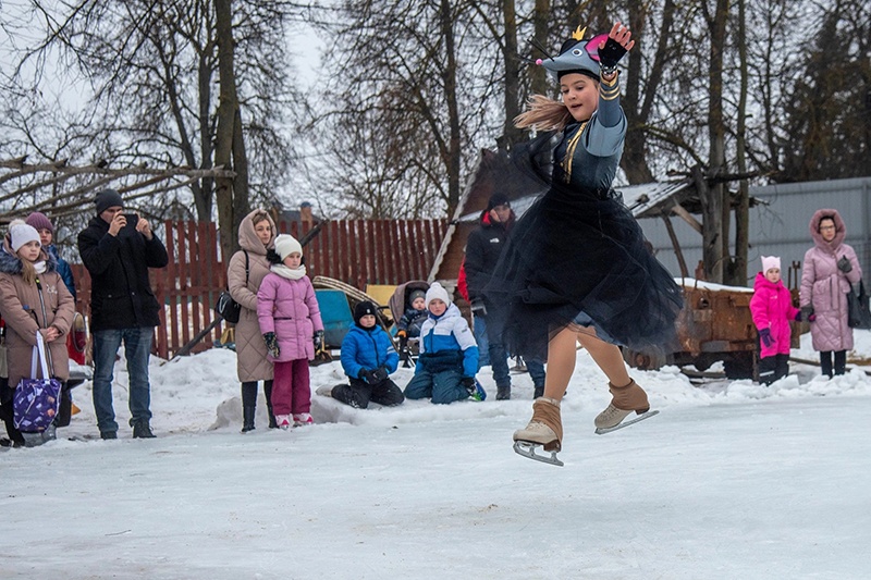 На открытии катка в Малоярославце покажут ледовое шоу — и приглашают к участию всех желающих!