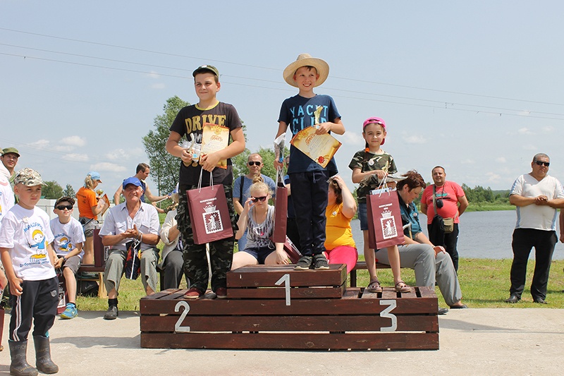 Детский рыболовный фестиваль в Мандрино