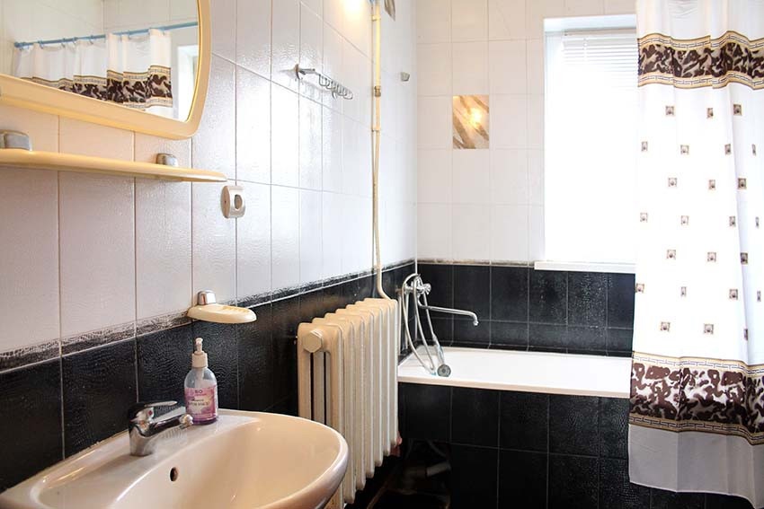 Ванная в коттедже.