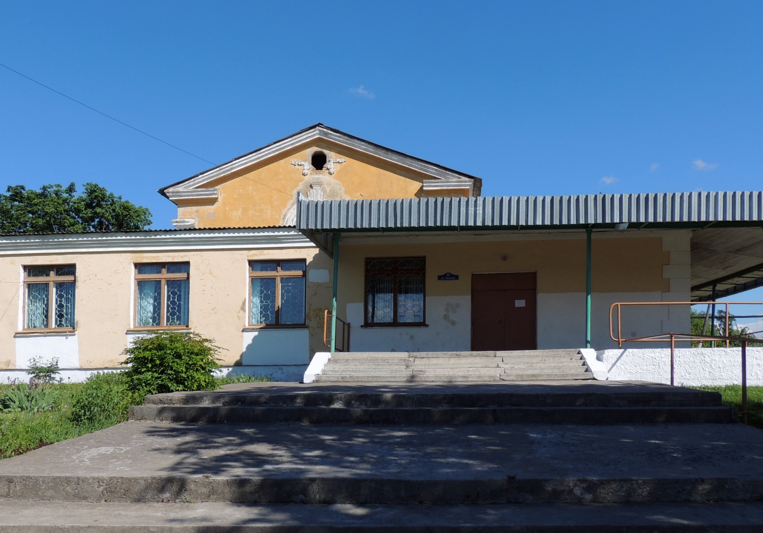 Здание сухиничского дома культуры