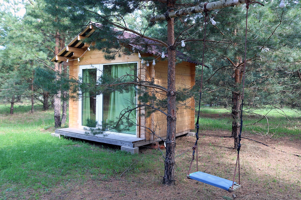 Домик с панорамным окном