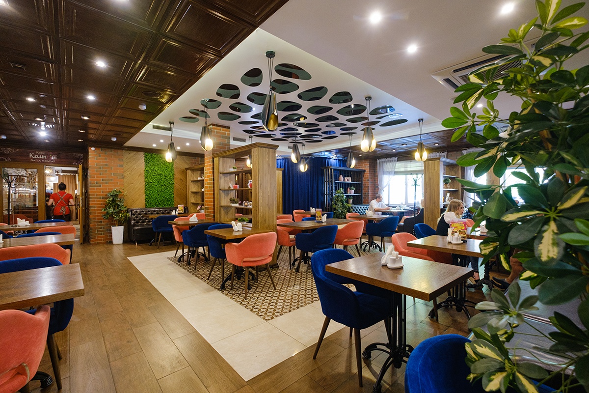 Зал на Циолковского, 4