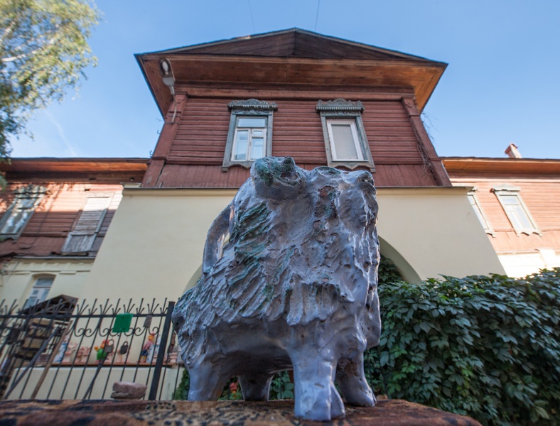 Вид на здание музея со двора.