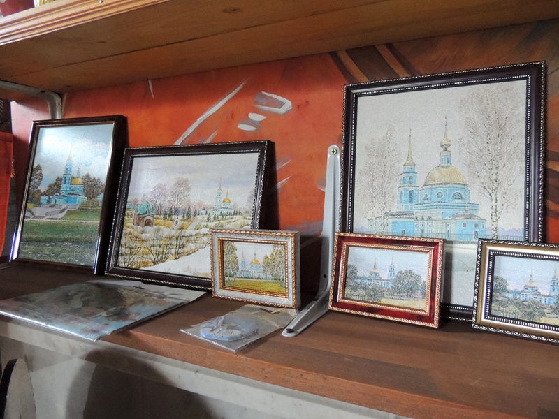 Неделинский сувенир.