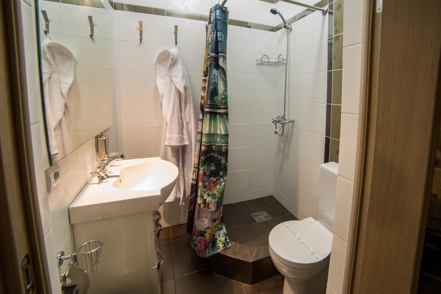 Санузел в стандартном номере