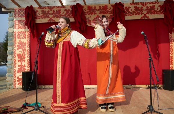 Спектакль «Масленичная неделя в купеческом доме»