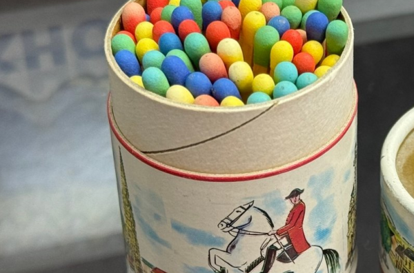 Выставка «200 лет не гаснет спичка. Спички от химических до космических»