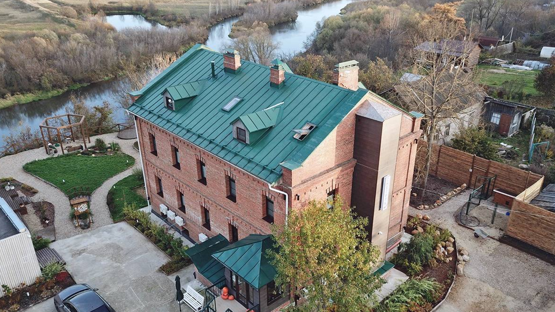 Бутик – отель «Снегирь»