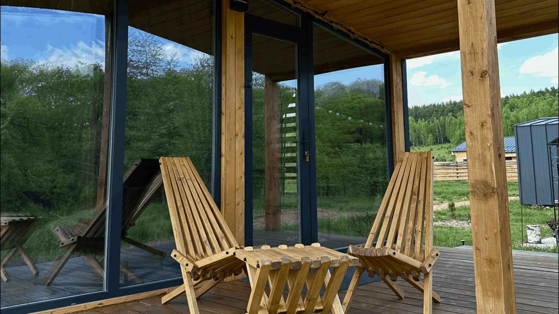 Глэмпинг у реки Эмпирей