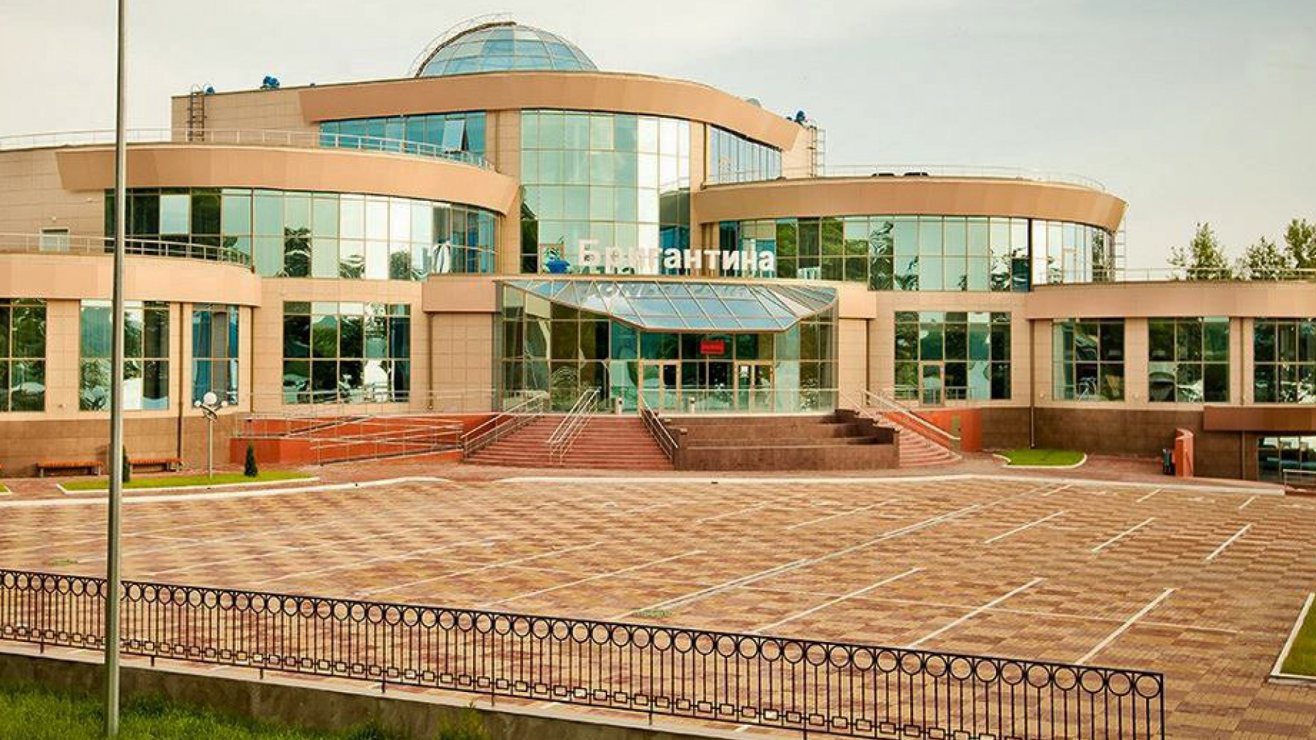 Многофункциональный комплекс «Бригантина»