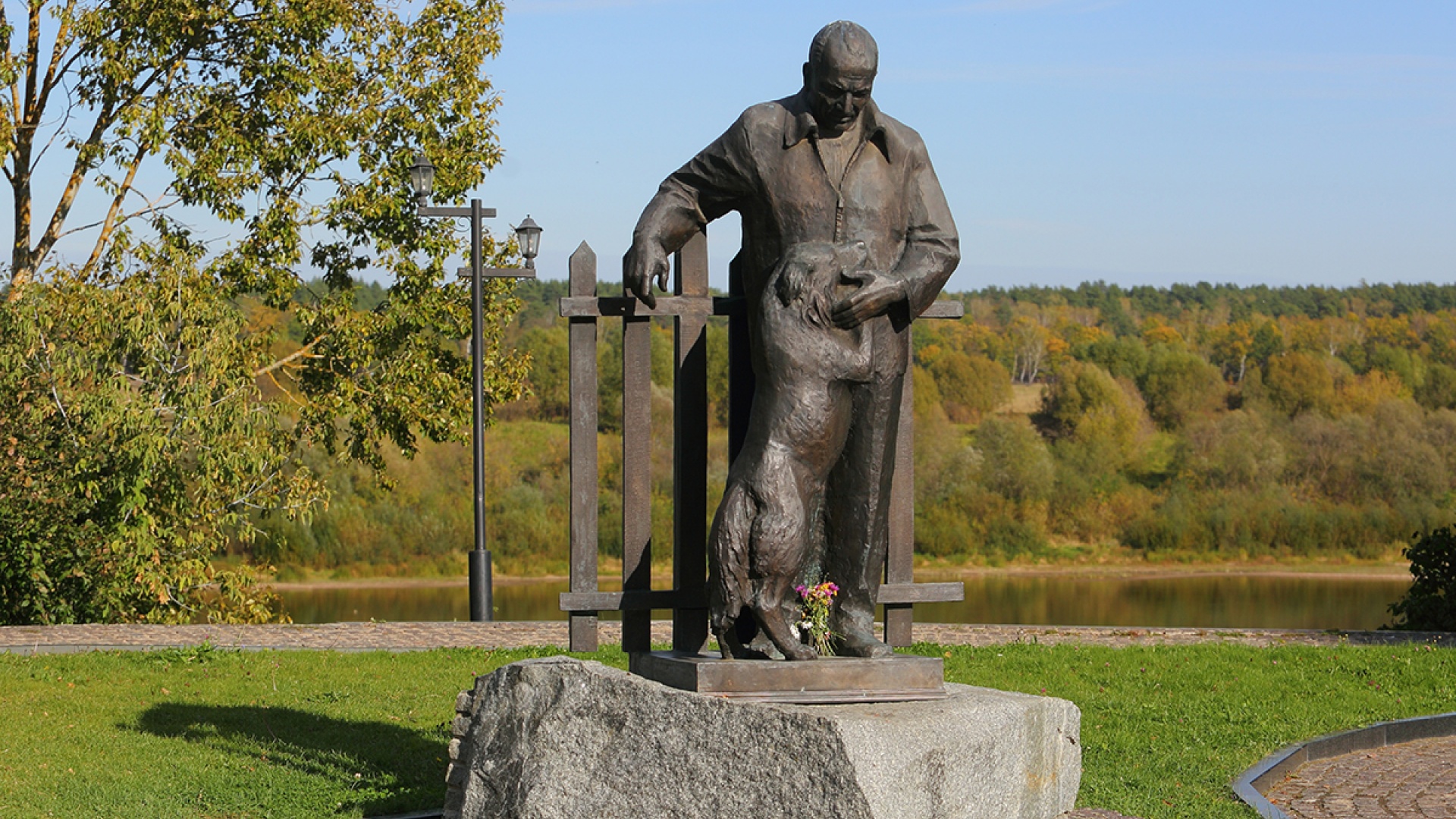 Памятник К.Г. Паустовскому