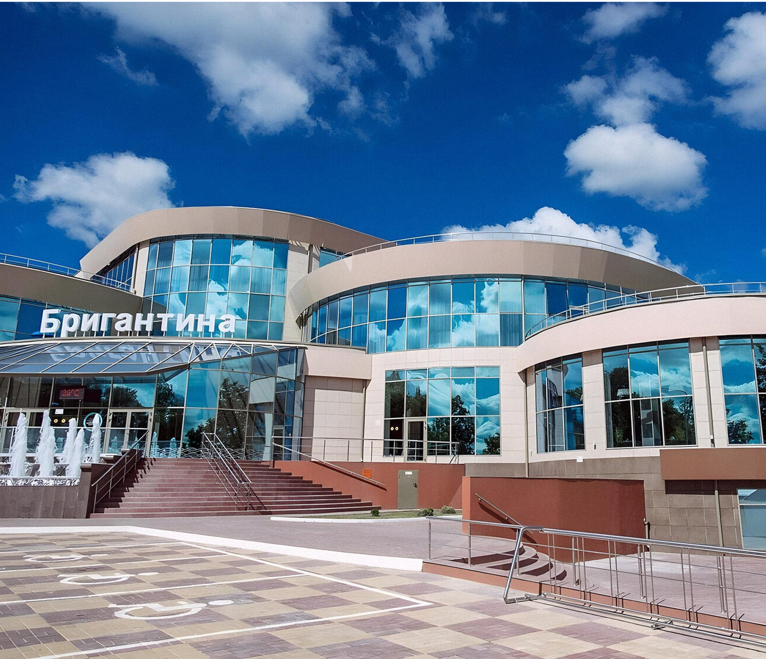 Семейное кафе в комплексе «Бригантина»